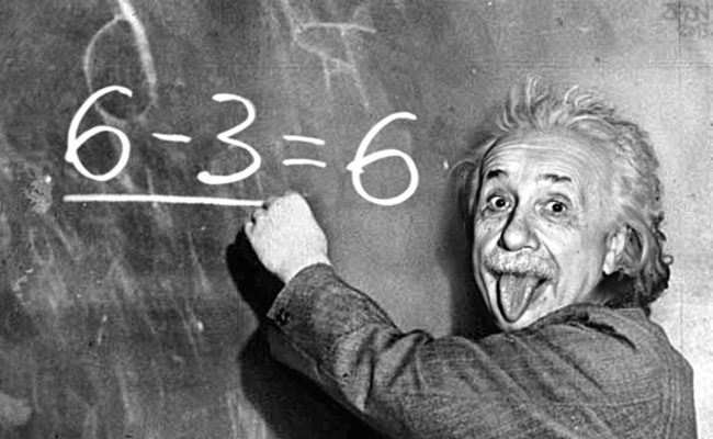 giati-vgazi-ti-glossa-o-einstain-2