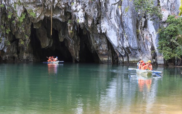 kserete-poio-einai-to-pio-omorfo-nhsi-tou-kosmou-2